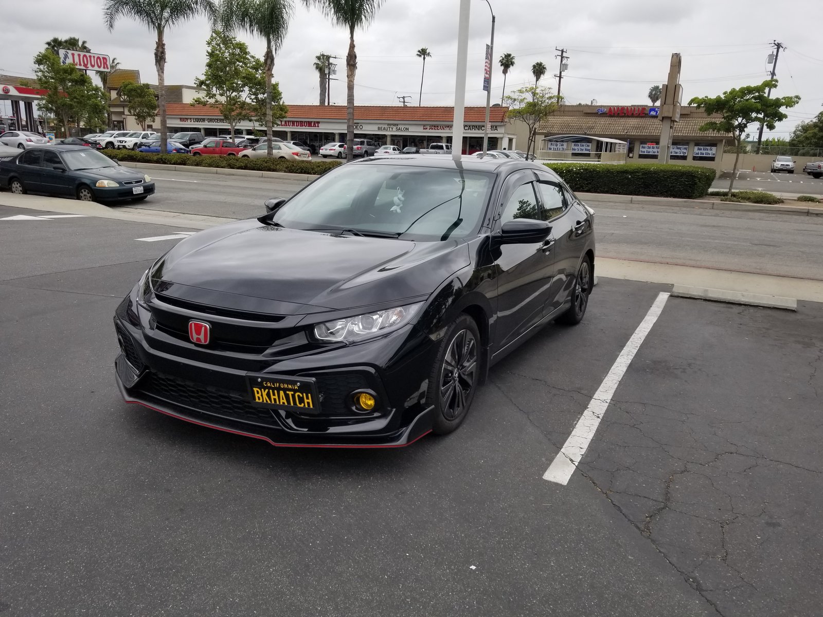 Honda Civic 10th gen New Type R but missing old car! 20180527_094433