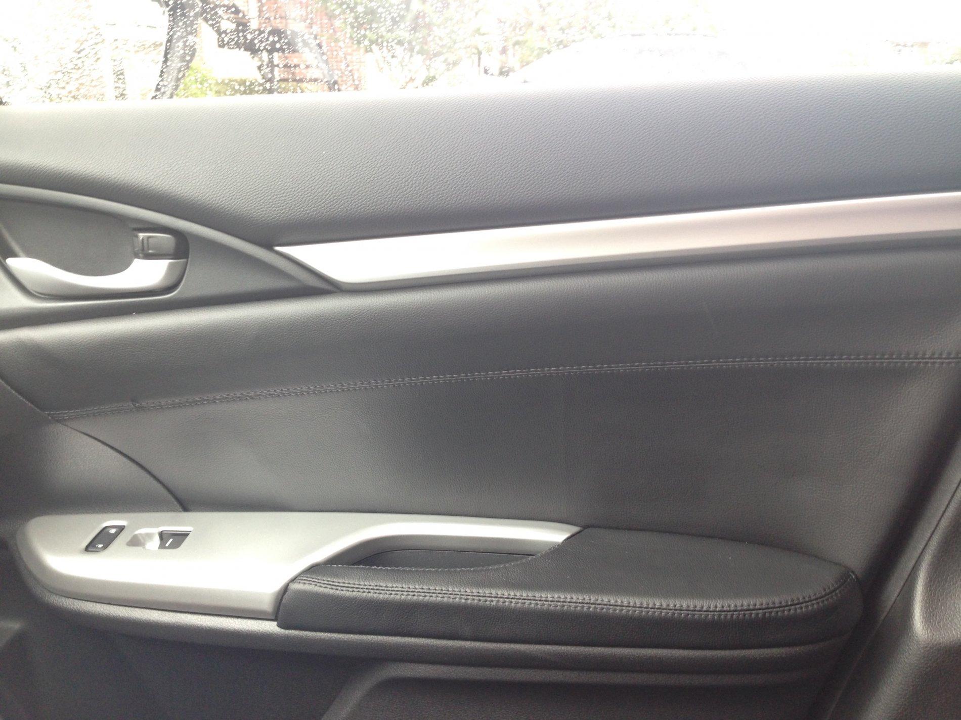 Honda Civic 10th gen Leather Door Panel and Steering Added! IMG_2723.JPG
