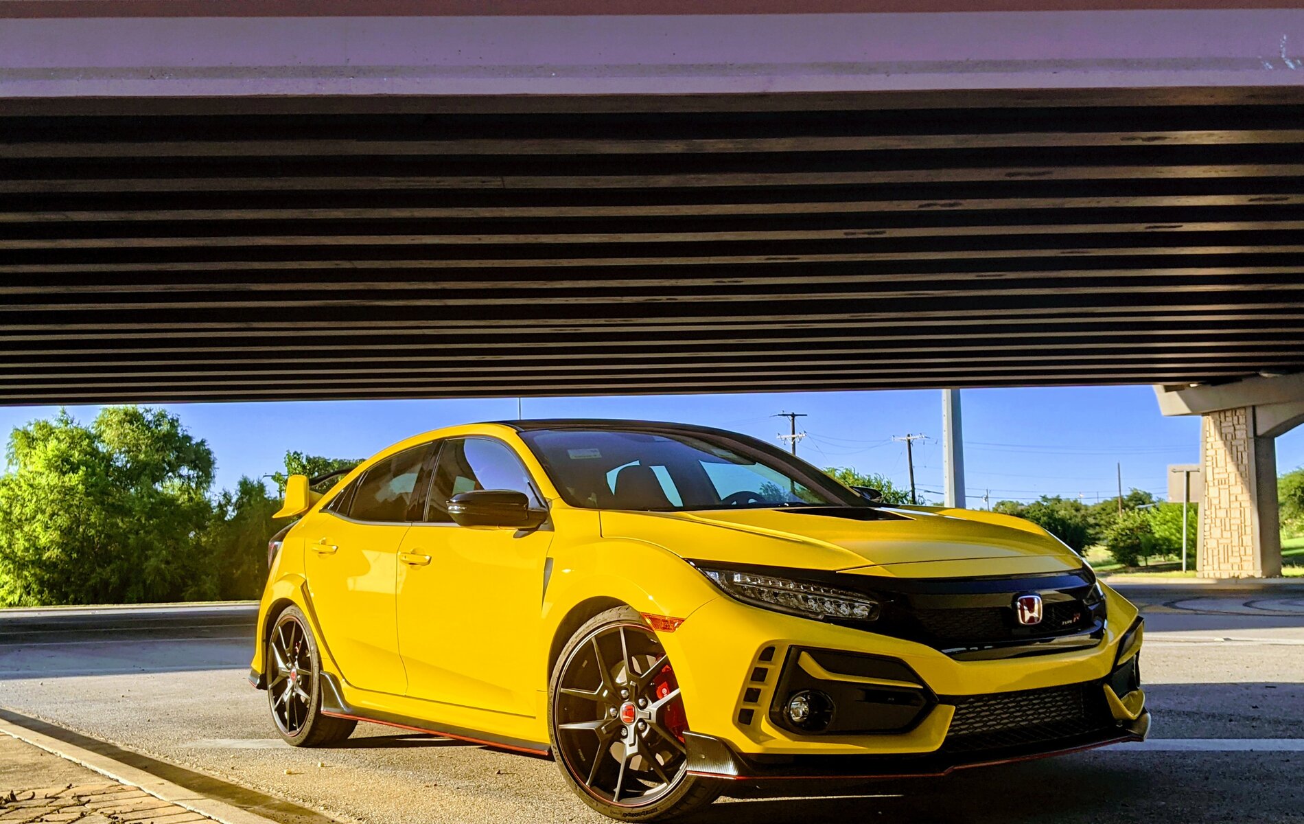 Honda Civic 10th gen Official Phoenix Yellow/Sunshine Yellow Limited Edition Type R Picture Thread PXL_20210726_002032200.MP~4